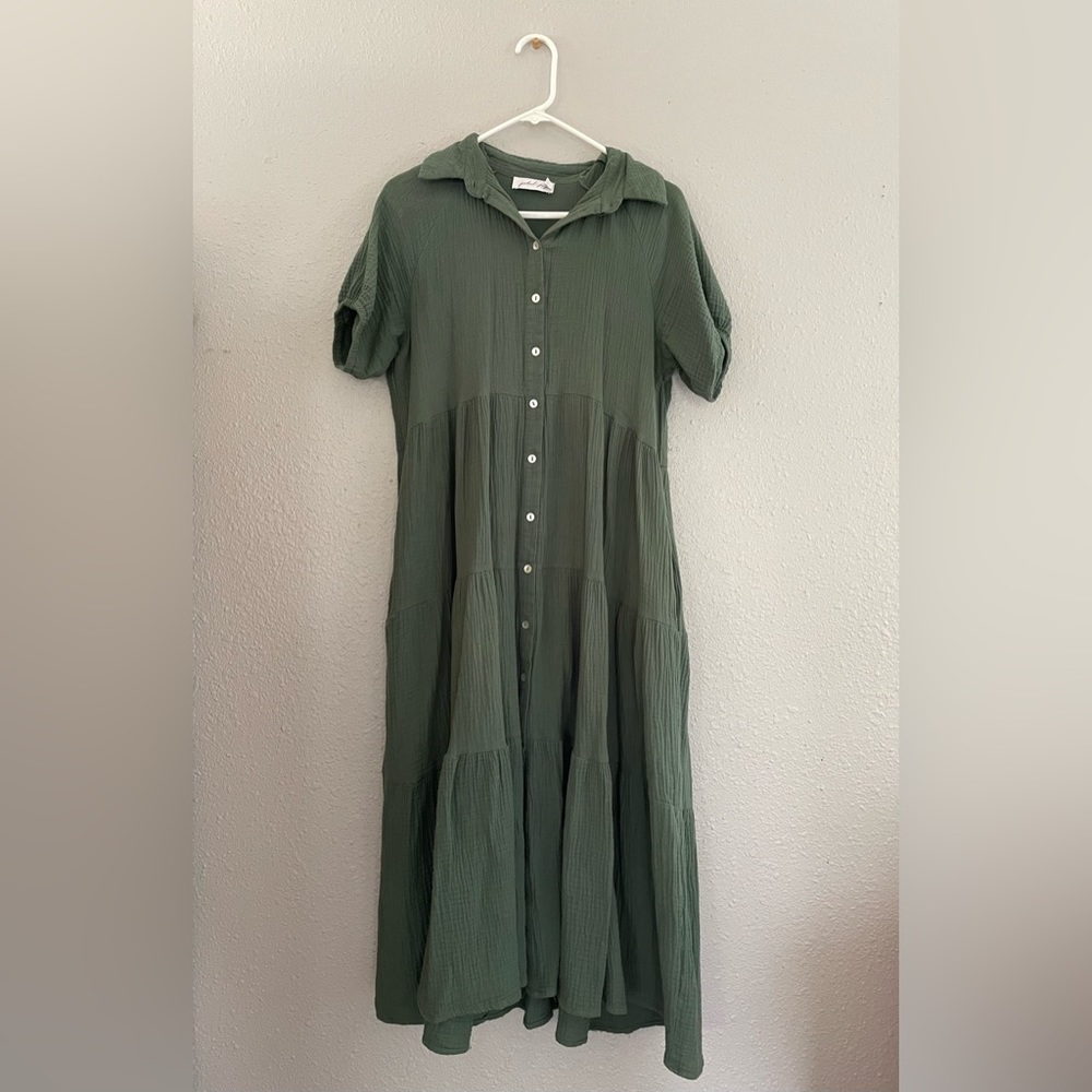 Petal & Pup Wabash Dress Emerald, size 4 (Small)